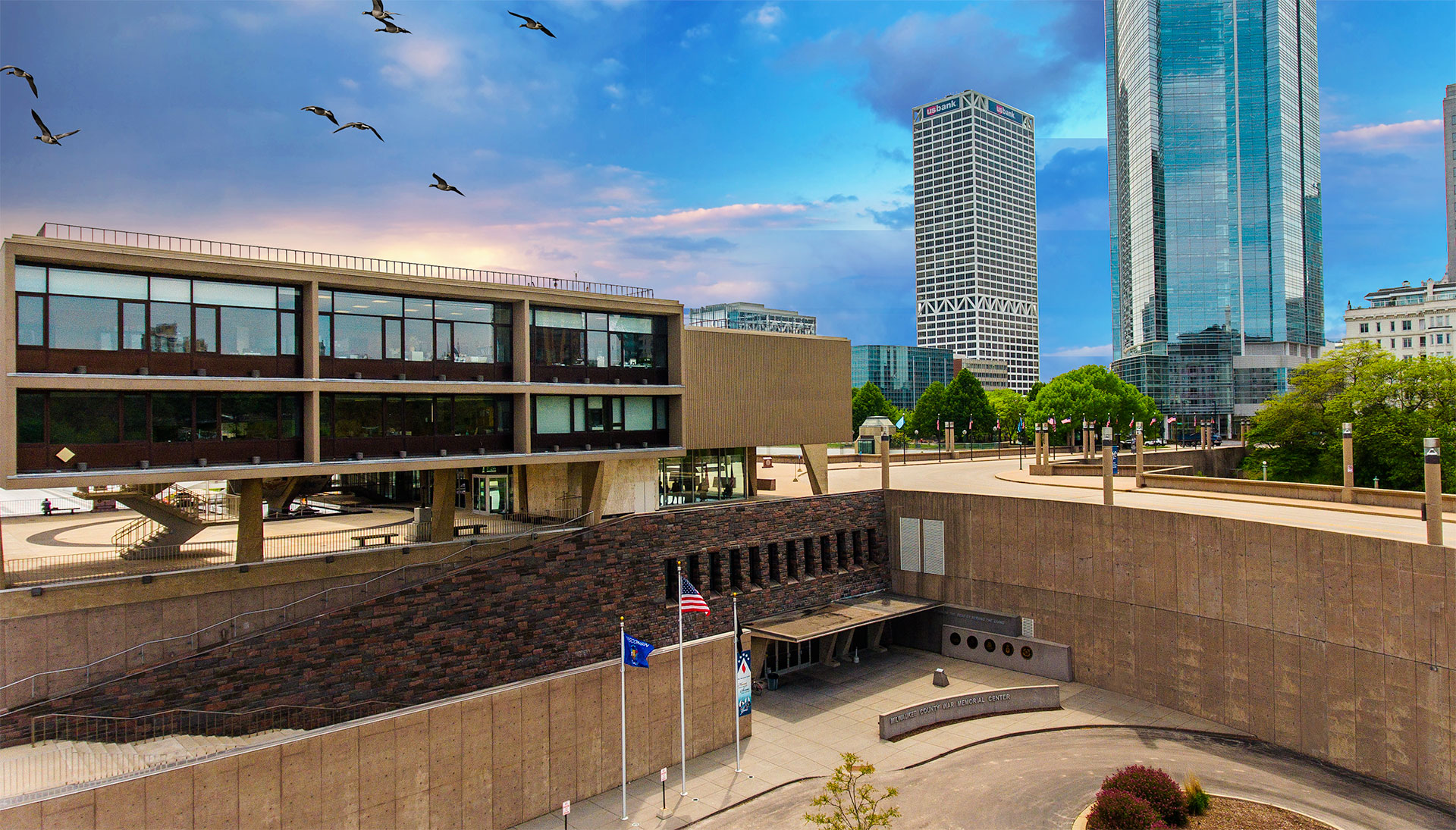 <i class="dashicons dashicons-paperclip"></i> File